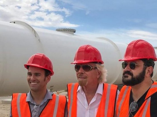 Миллиардер Ричард Брэнсон занялся постройкой сверхскоростных поездов Hyperloop