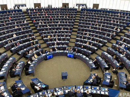 Депутатов Европарламента обвинили в сексуальных домогательствах