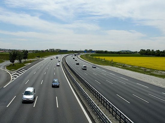 Украина и Польша подписали меморандум о строительстве автомагистрали