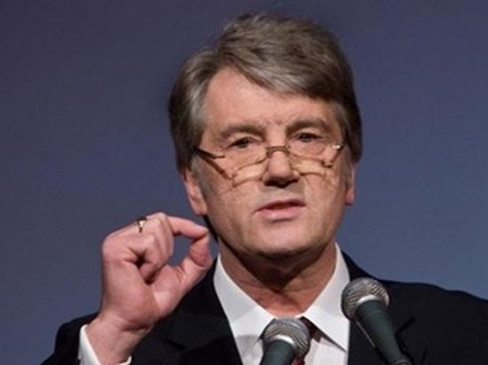 Украинская власть использует войну для оправдания — Ющенко