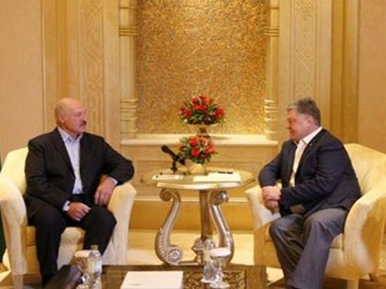 Порошенко в ОАЭ встретился с Лукашенко
