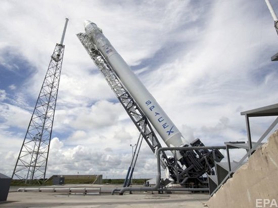 Двигатель нового поколения для ракеты Falcon-9 взорвался во время испытаний