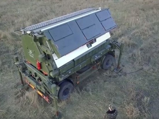 Петр Порошенко показал готовый к испытаниям украинский 3D-радар (видео)