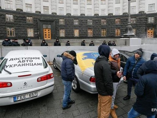 В Украине насчитали 150 000 незаконных автомобилей на еврономерах
