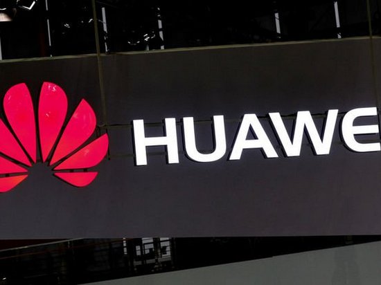 СМИ: Huawei готовит смартфон с тройной основной камерой