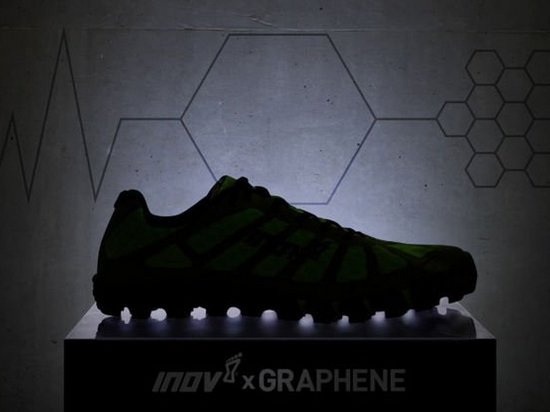 Британская компания анонсировала «вечные кроссовки» с графеном