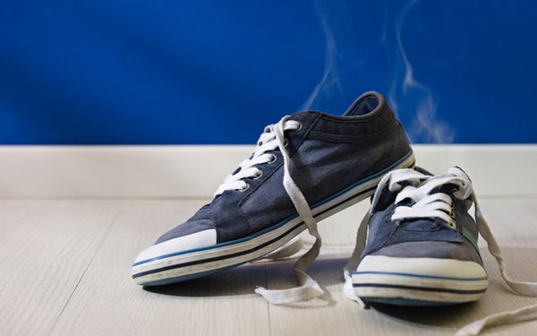 запах пота в обуви