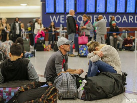 Самый загруженный аэропорт в мире отменил все рейсы