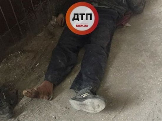 В соцсети сообщили об избитом мужчине, скончавшемся под стенами больницы в Киеве