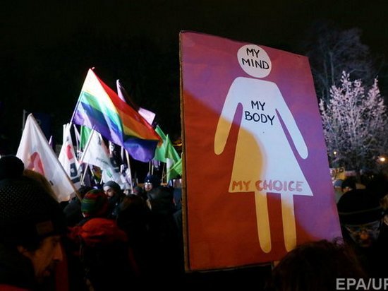 В Варшаве прошла акция против ужесточения закона об абортах