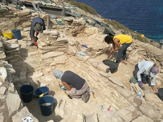 На греческом острове нашли древние сооружения