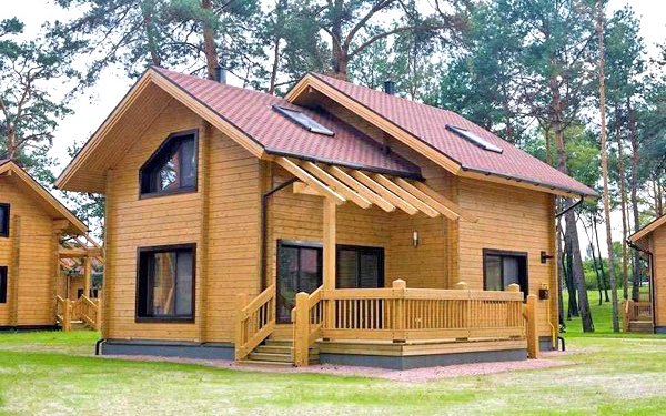 деревянный дом из бруса