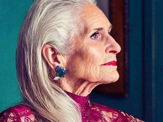 89-летняя модель стала лицом косметического бренда