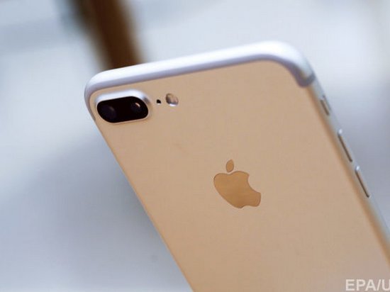Владельцы iPhone 7 столкнулись с проблемой отсутствия связи