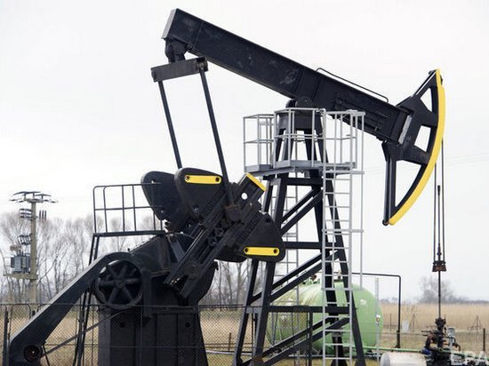 Цены на нефть упали на фоне обвала фондовых рынков