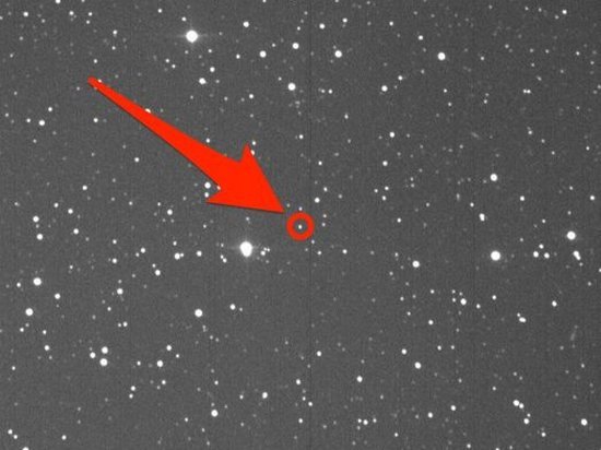 Ученые сфотографировали Tesla с помощью телескопа