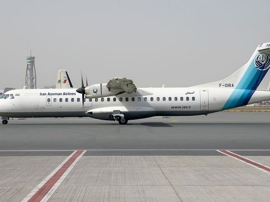 В Иране разбился самолет с 66 людьми на борту