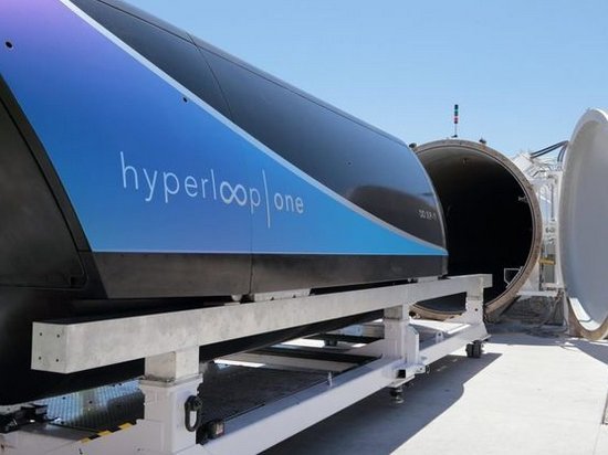 В Днепре построят тестовую площадку Hyperloop — Омелян