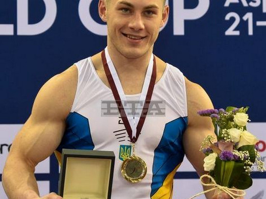 Украинский гимнаст добыл две золотые медали на этапе Кубка мира