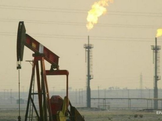 Цена на нефть опустилась ниже $72 за баррель