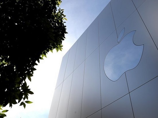 Apple запретила работникам «сливать» информацию под угрозой увольнения