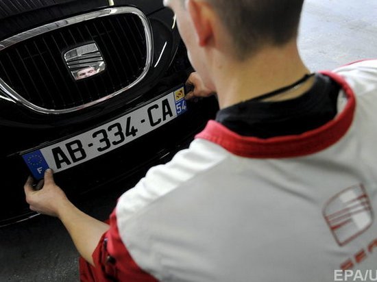 Южанина назвала препятствие для легализации авто на еврономерах в Украине
