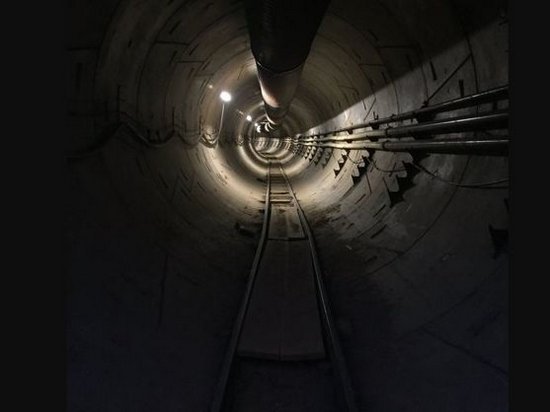Илон Маск похвастался почти готовым туннелем под Лос-Анджелесом (видео)