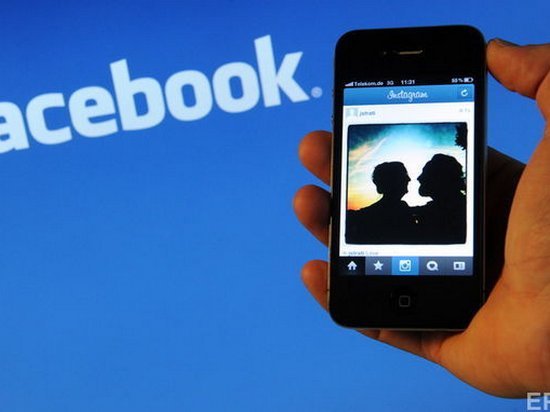 Фейсбук передавал личные данные пользователей производителям смартфонов — СМИ