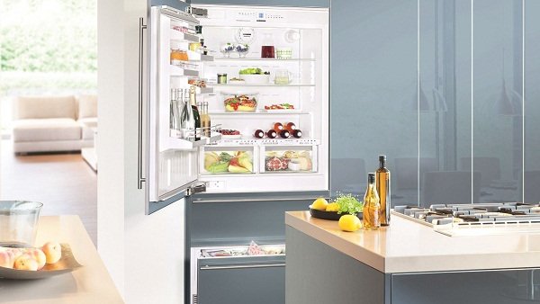 встраиваемый холодильник