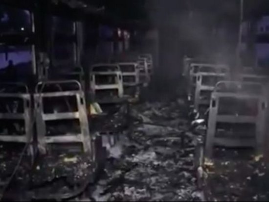 На Прикарпатье горел поезд с пассажирами внутри (видео)