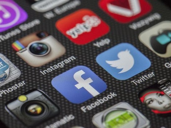 Жители Уганды будут платить налог за использование соцсетей