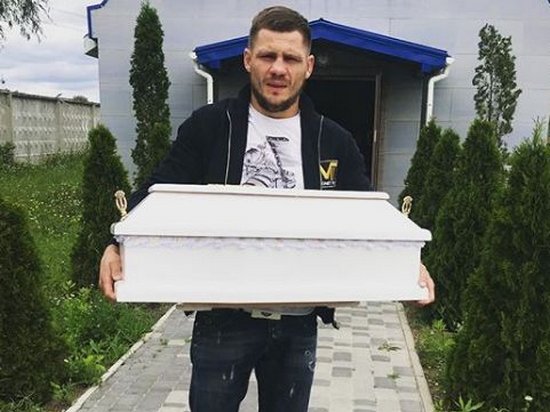 Непобедимый украинский боксер потерял сына