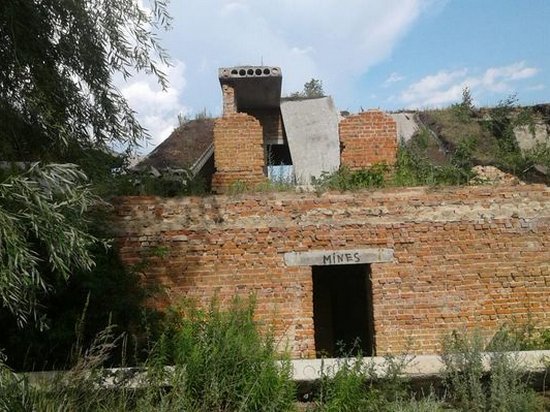 В Черниговской области на детей упала бетонная плита: есть погибшие