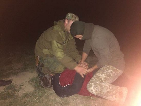 На Закарпатье пограничники со стрельбой задержали группу нелегалов