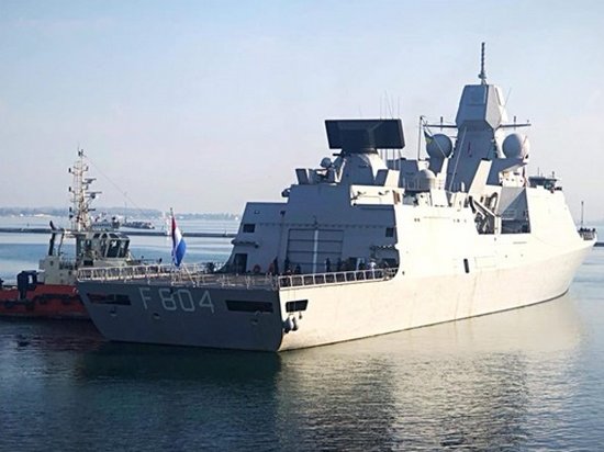 В порт Одессы заходят военные корабли НАТО