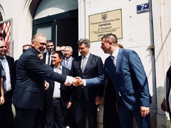 В Хорватии открыли украинское консульство с ошибкой в названии