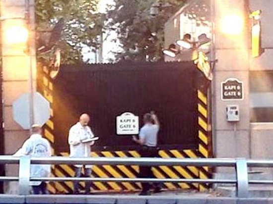 В Анкаре совершена вооруженная атака на посольство США (видео)