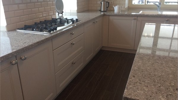 Кварцевый камень