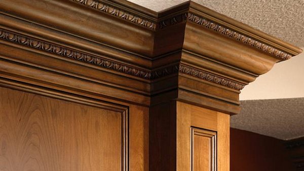 деревянный плинтус