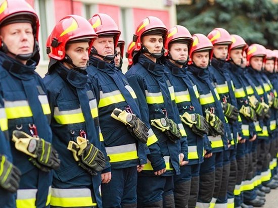 Из школы во Львове эвакуировали более 400 детей