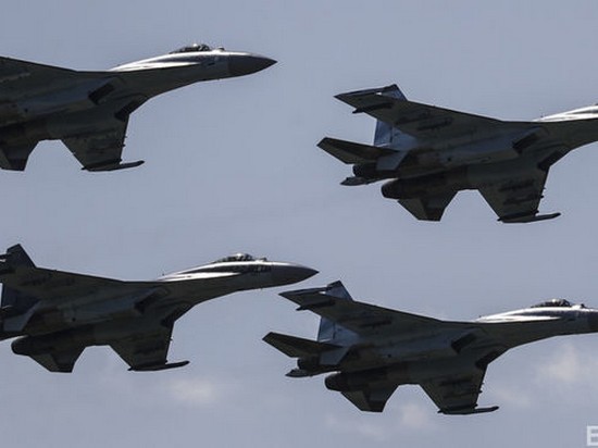 США ввели санкции против Китая за покупку российских истребителей