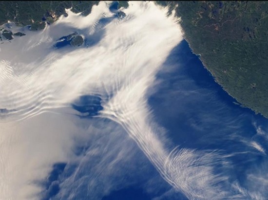 NASA сняли самые редкие облака на Земле (видео)