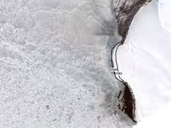 Катастрофичное таяние ледника показали со спутника (видео)