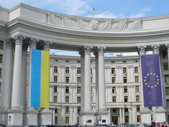 Украина объявила консула Венгрии в Берегово персоной нон грата