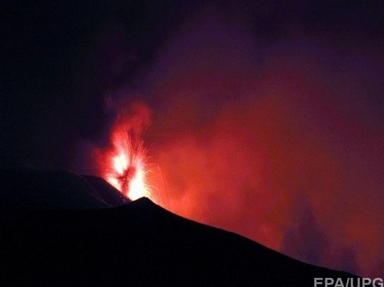 Ученые предупредили, что вулкан Этна может вызвать цунами в Европе