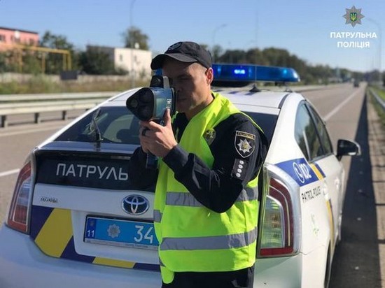 Использование TruCam: в Украине полиция начинает штрафовать за превышение скорости
