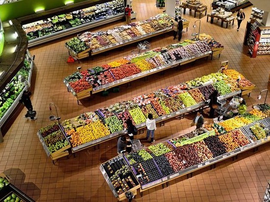 В ГФС составили рейтинг зарплат сотрудников сетей супермаркетов
