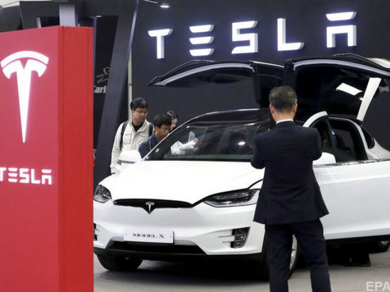 Tesla снизила цены на автомобили в Китае из-за торговой войны