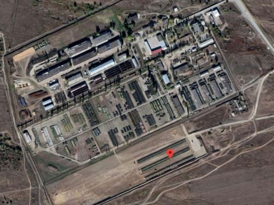 На снимках Google Earth возле украинской границы зафиксировали сотни танков РФ