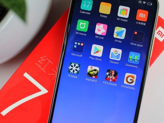Xiaomi готовит три версии модели Redmi 7